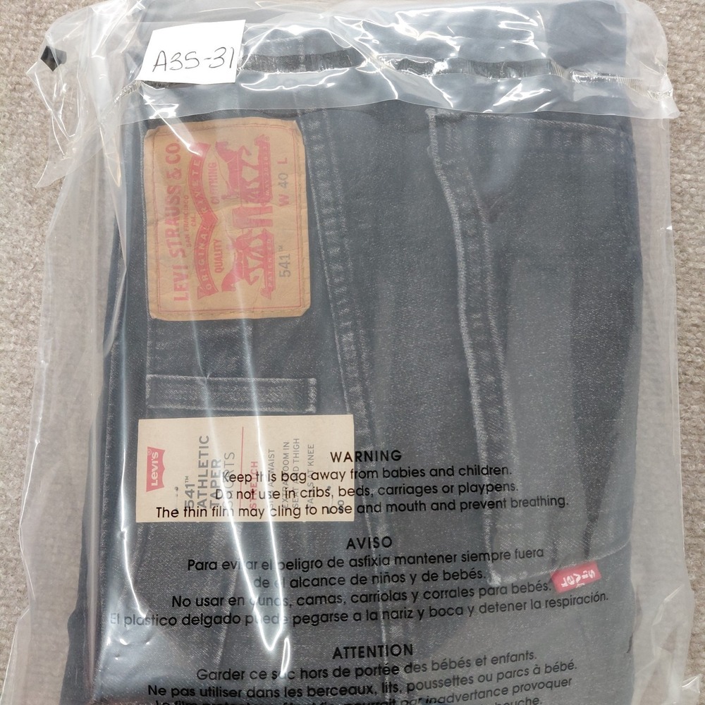 Levis 541 Athletic Taper Mens 40 Denim Shorts Black Fade Wash 10" Inseam NEW - Picture 11 of 11